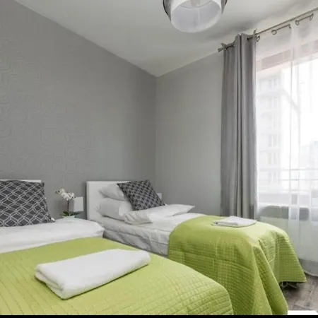 Apartment Cybernetyki Business Centre, Chopin Airport, Parking Warsaw