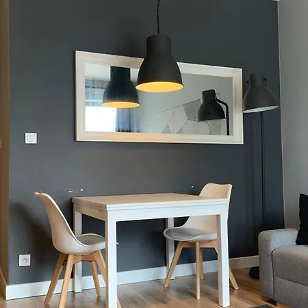 Cybernetyki Business Centre, Chopin Airport, Parking ורשה